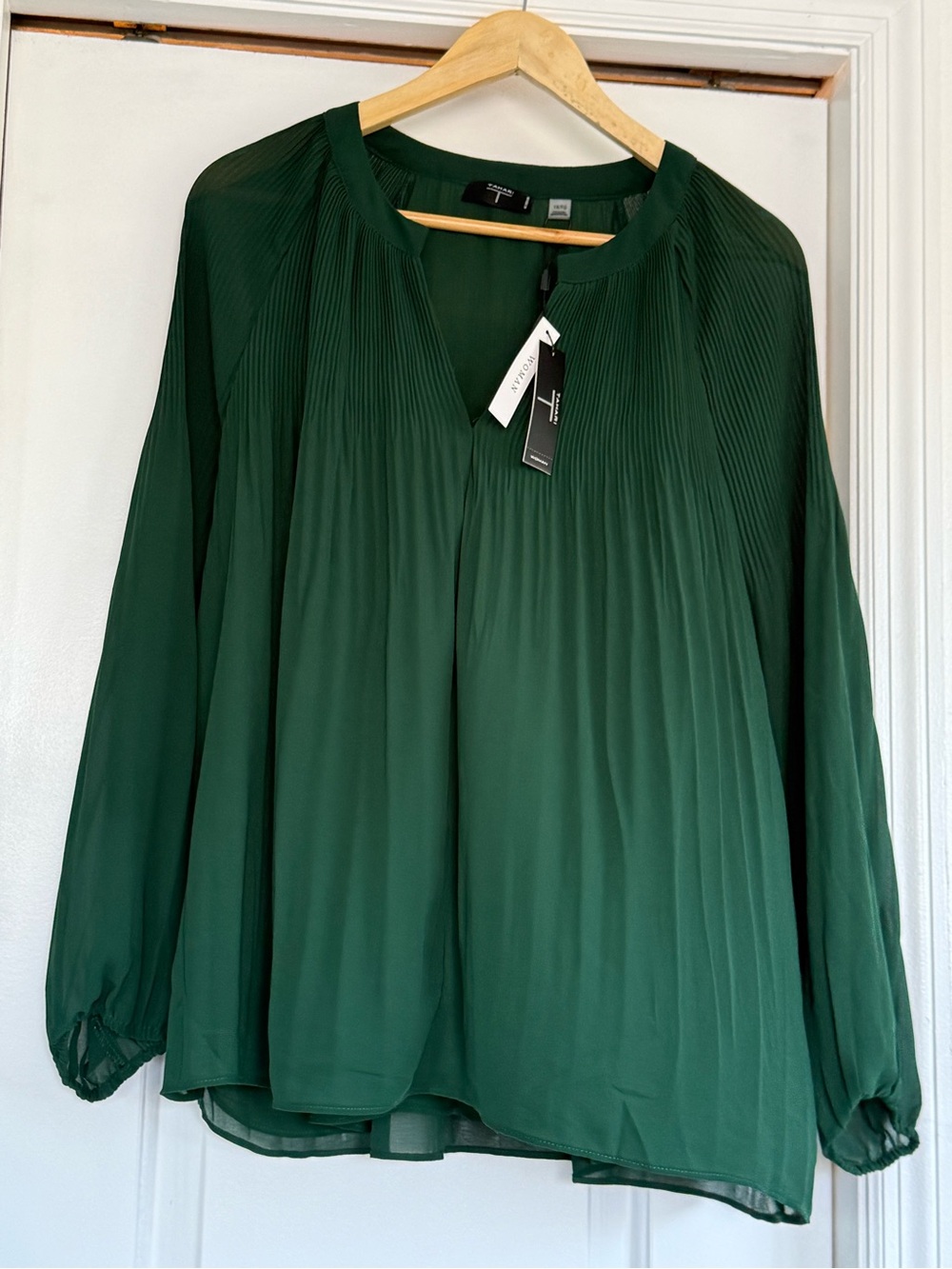 Tahari Dark Green Pleated V-Neck Long-Sleeve Blouse